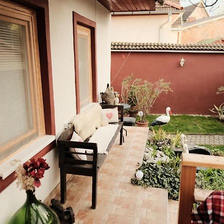 Kisház Apartman Eger Exterior foto